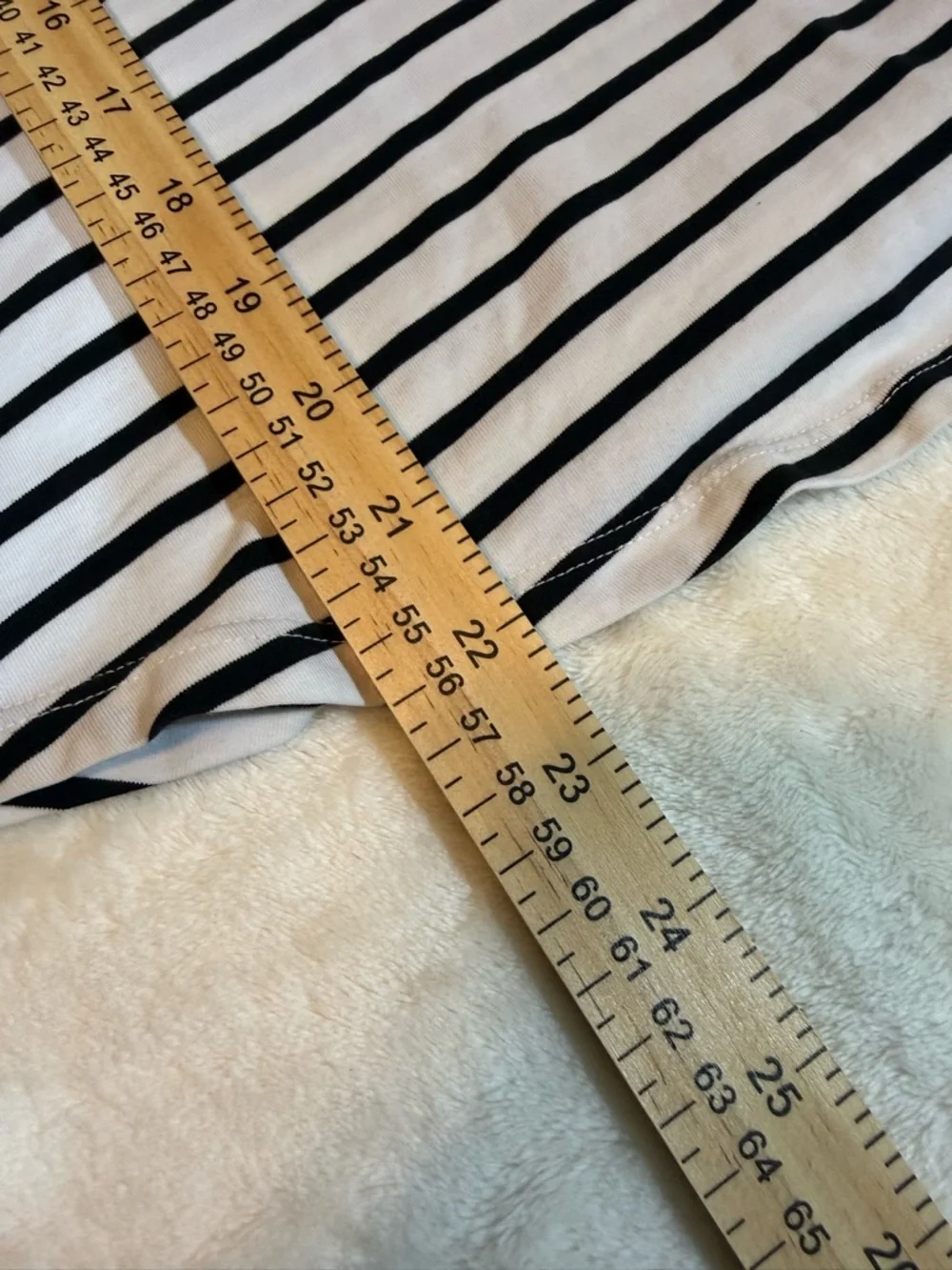 Lululemon Love Tank Classic Fit Yachtie Stripe White Black Size 4